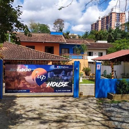 Iup House Hostel Blumenau Dış mekan fotoğraf